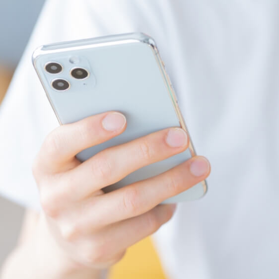 確認メールにて申し込みの完了を確認する